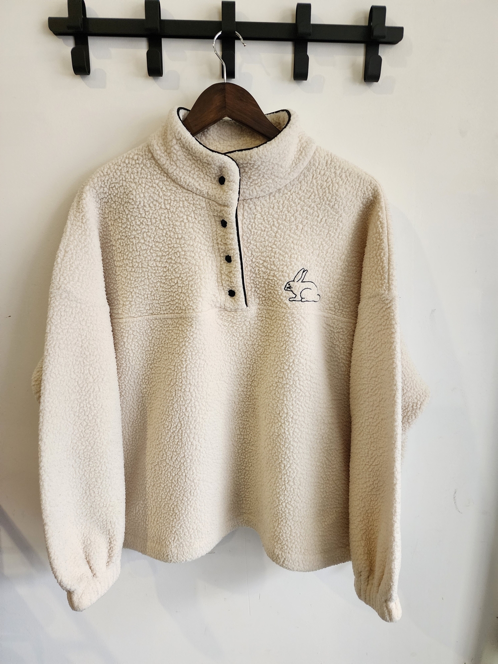Cream Sherpa Pullover Jacket with Rabbit Embroidery